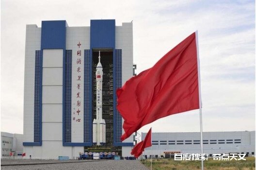 神舟十二号昨日已经转运至发射区等待送三名航天员到太空站天和核心舱 Bob Berman 神舟十二号昨日已经转运至发射区等待送三名航天员到太空站天和核心舱