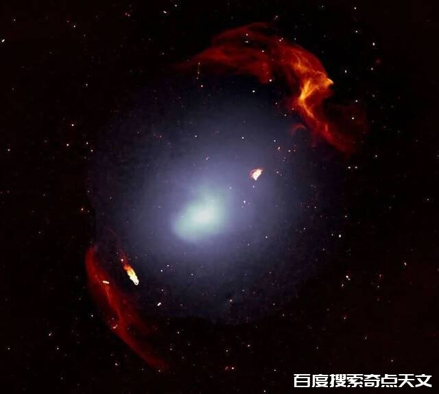 10亿年前两个星系团发生碰撞形成Abell 3667时产生的宇宙冲击波直径是银河系的60倍 10亿年前两个星系团发生碰撞形成Abell 3667时产生的宇宙冲击波直径是银河系的60倍