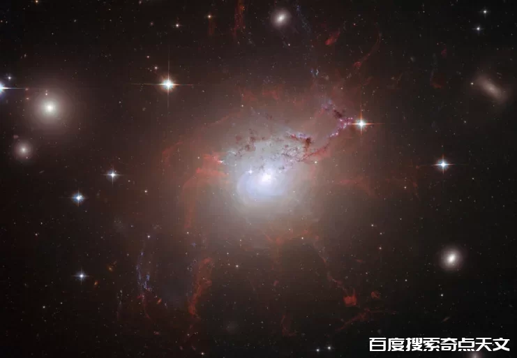 奇怪了,这个微小暗物质,哈勃太空望远镜发现了什么? 零度星系 奇怪了,这个微小暗物质,哈勃太空望远镜发现了什么?