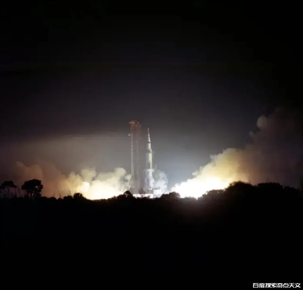 先睹为快!2022年12月8日傍晚,金星水星闪耀夜空