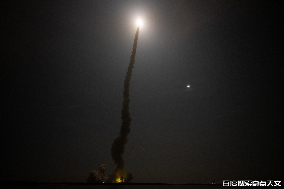 和NASA的飞船一起,回望地球,感受宇宙的宏大 零度星系 和NASA的飞船一起,回望地球,感受宇宙的宏大