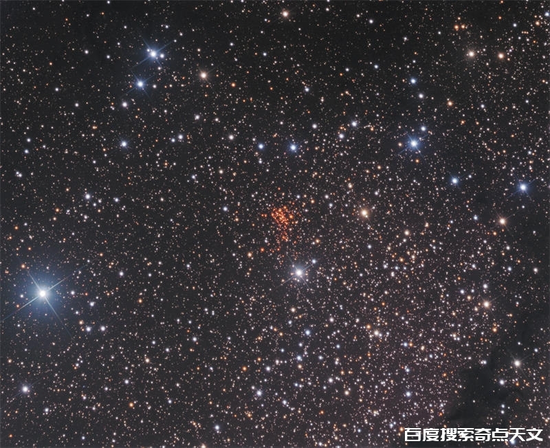 维斯特卢1-26(Westerlund 1 W26):直径是太阳1000倍的红超巨星