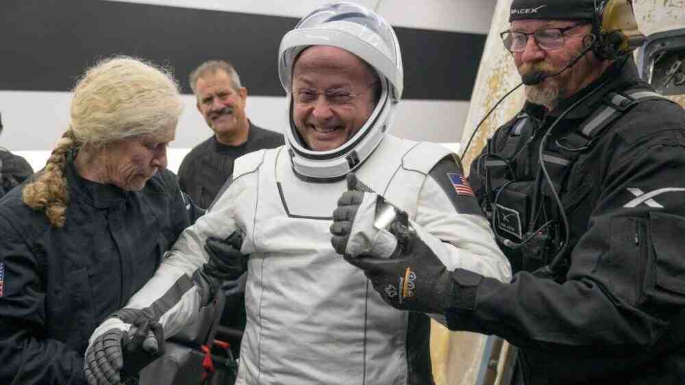 NASA首次医疗后送新细节披露的配图