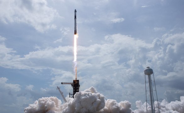 SpaceX公司Dragon2发射成功！