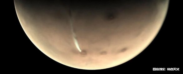 我们终于知道火星上那奇怪的、长时间反复出现的云是怎么回事了