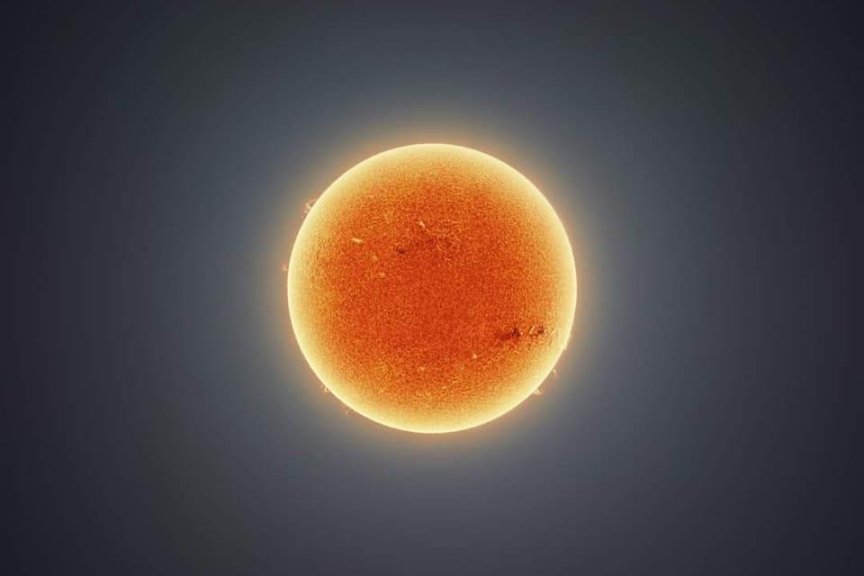 150,000张照片来创造出太阳的神圣图像
