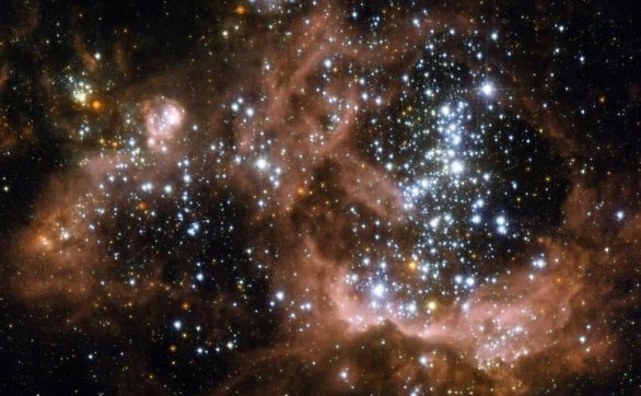 星云碰撞催生大质量恒星